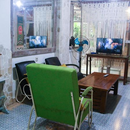Budarno Homestay Kejayan ภายนอก รูปภาพ
