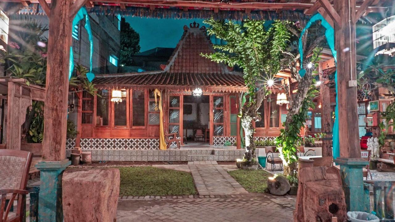 Budarno Homestay Kejayan ภายนอก รูปภาพ