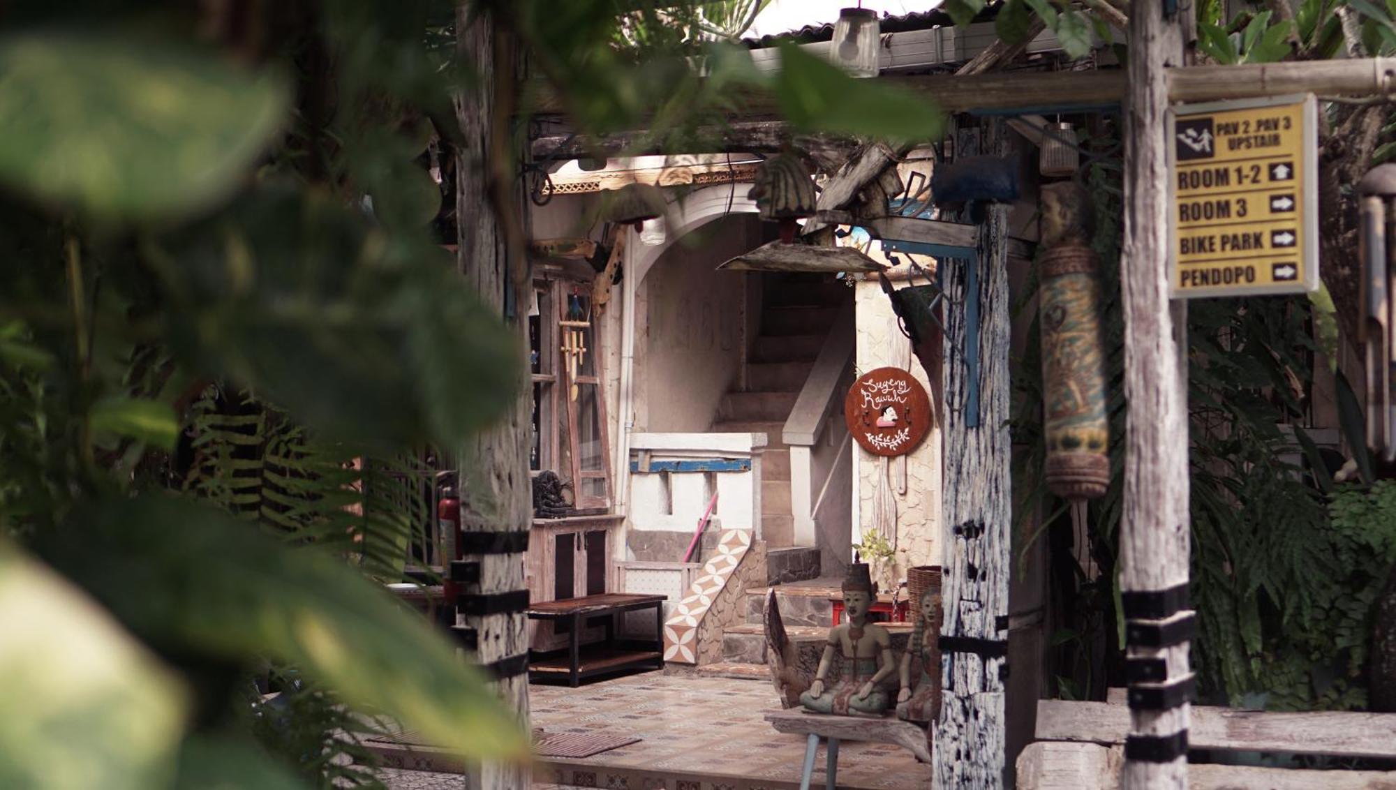 Budarno Homestay Kejayan ภายนอก รูปภาพ