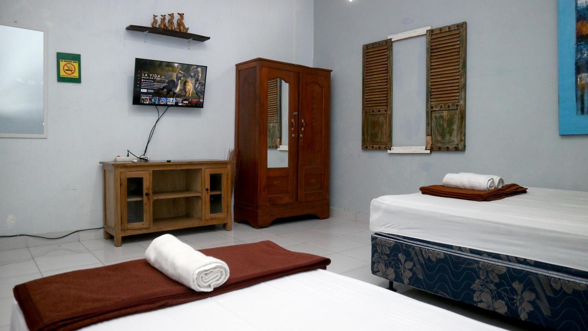 Budarno Homestay Kejayan ภายนอก รูปภาพ