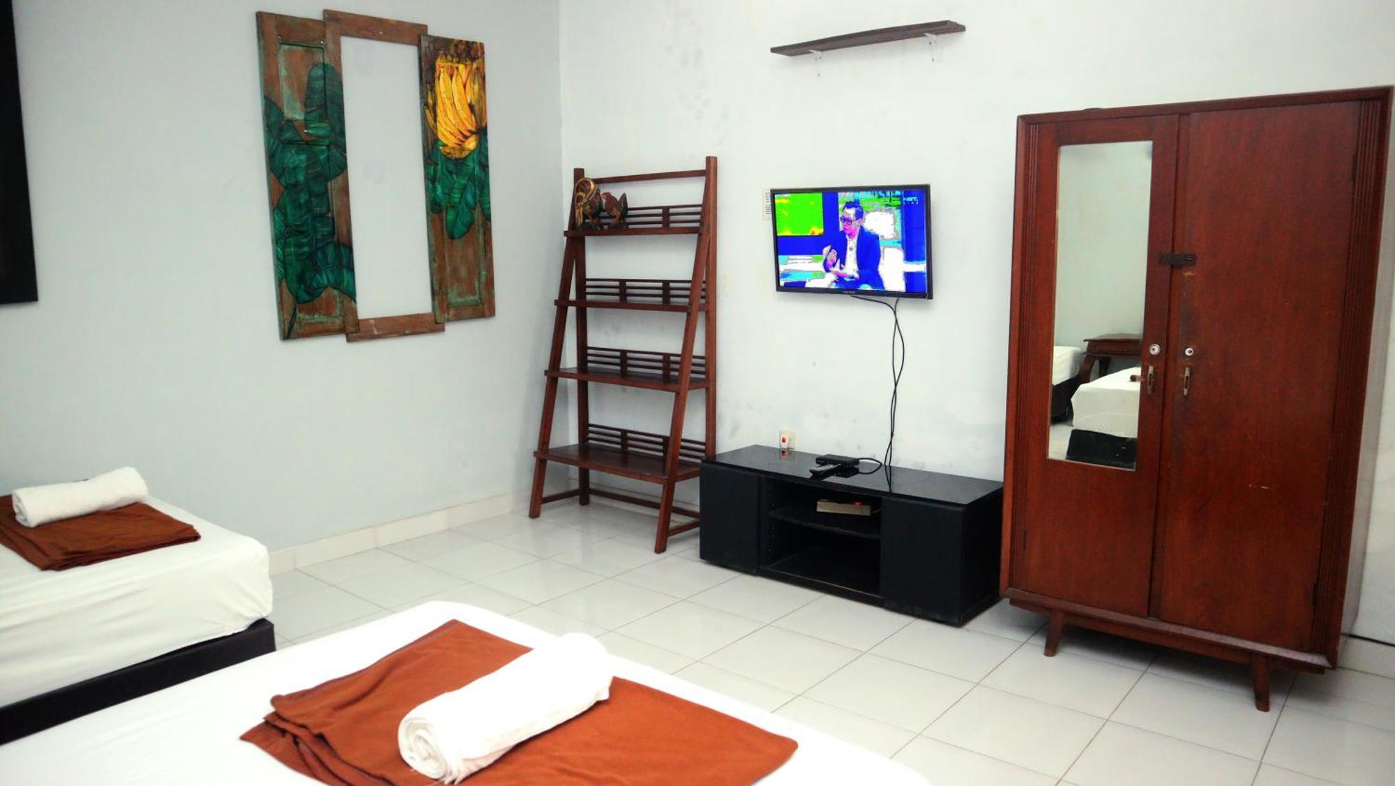 Budarno Homestay Kejayan ภายนอก รูปภาพ