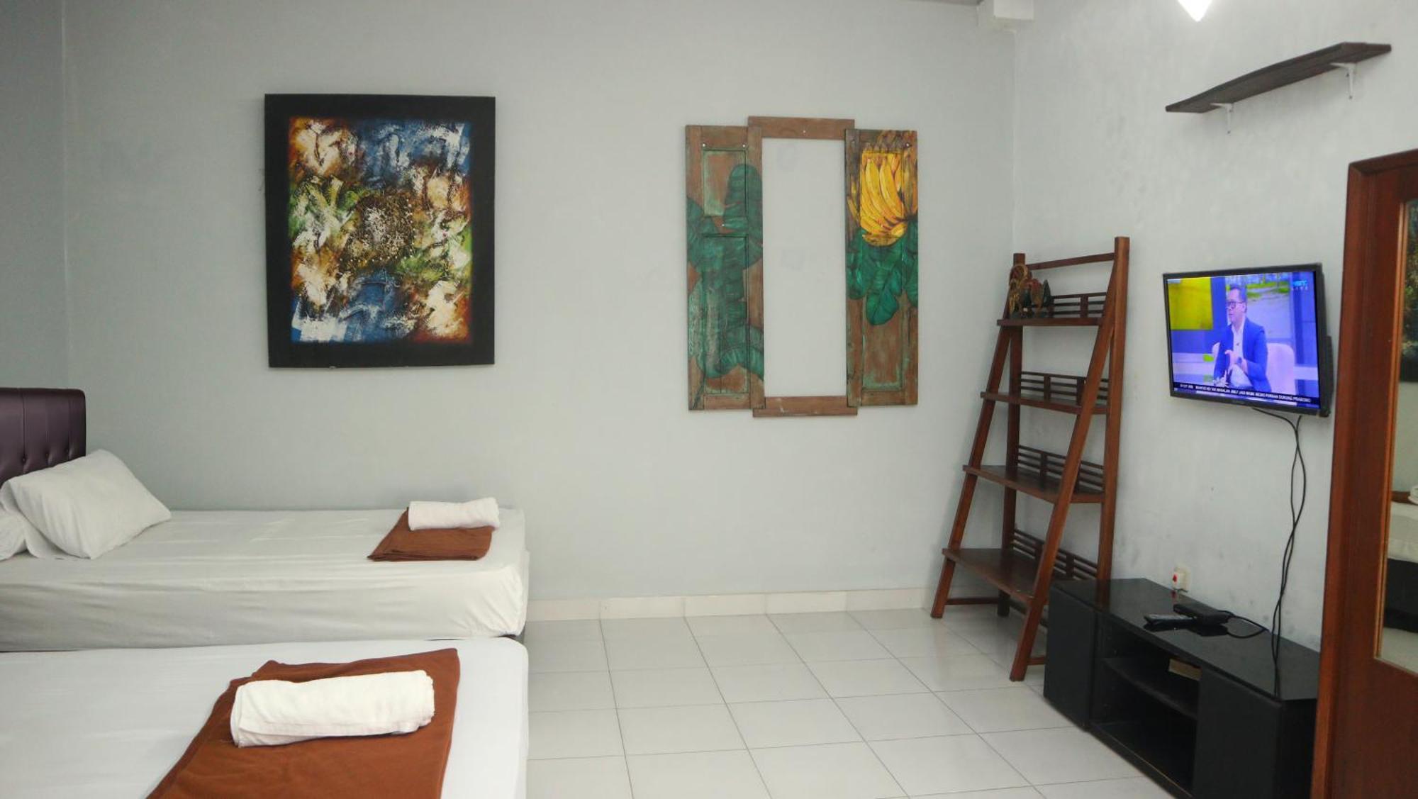 Budarno Homestay Kejayan ภายนอก รูปภาพ