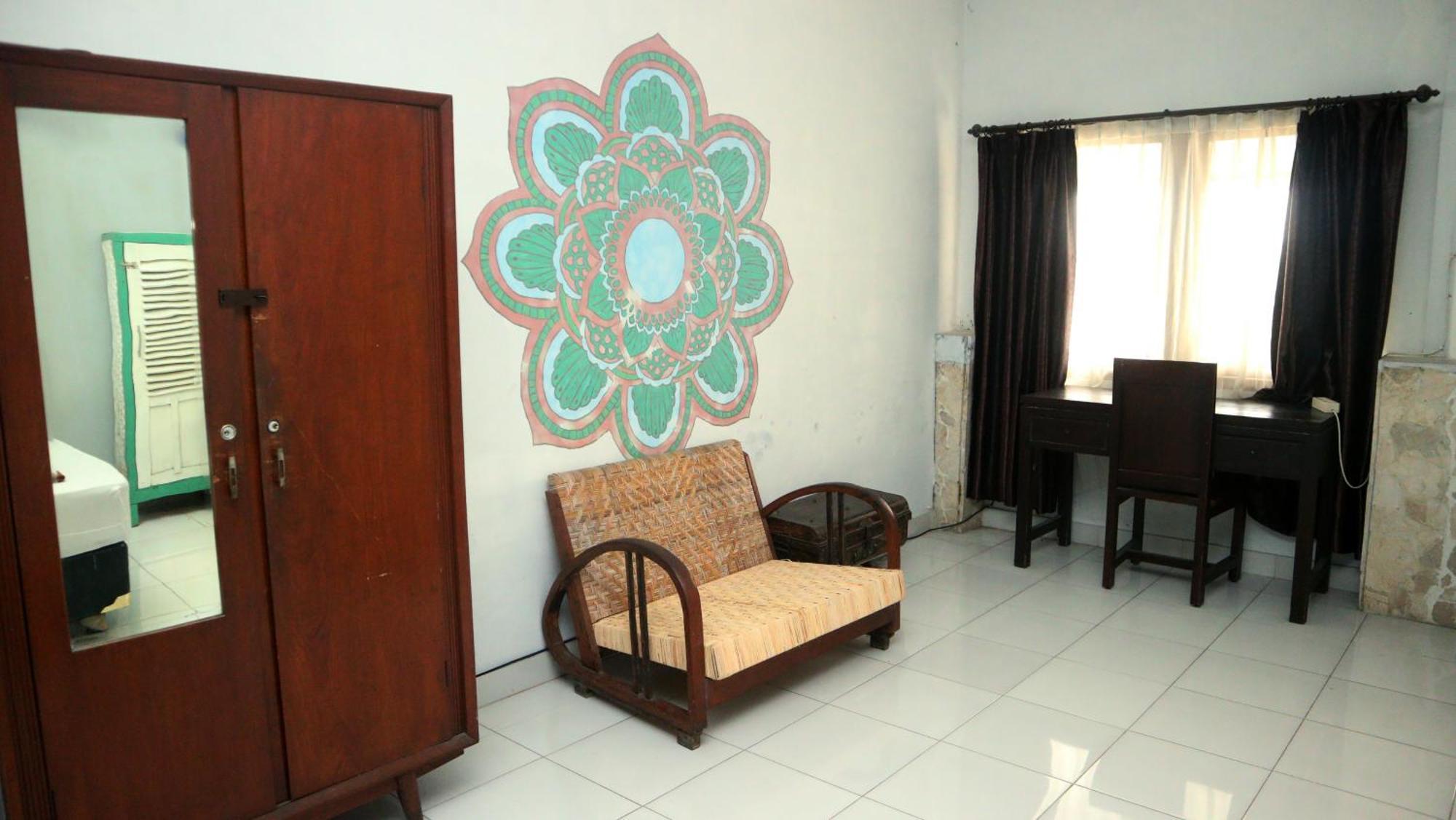Budarno Homestay Kejayan ภายนอก รูปภาพ