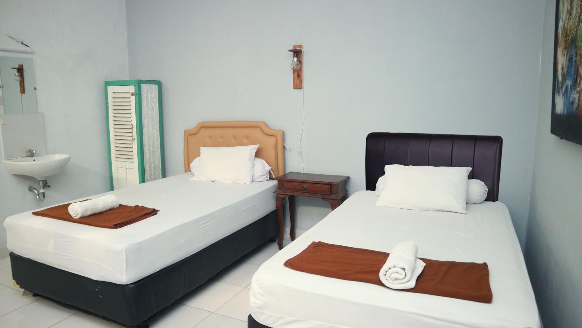 Budarno Homestay Kejayan ภายนอก รูปภาพ