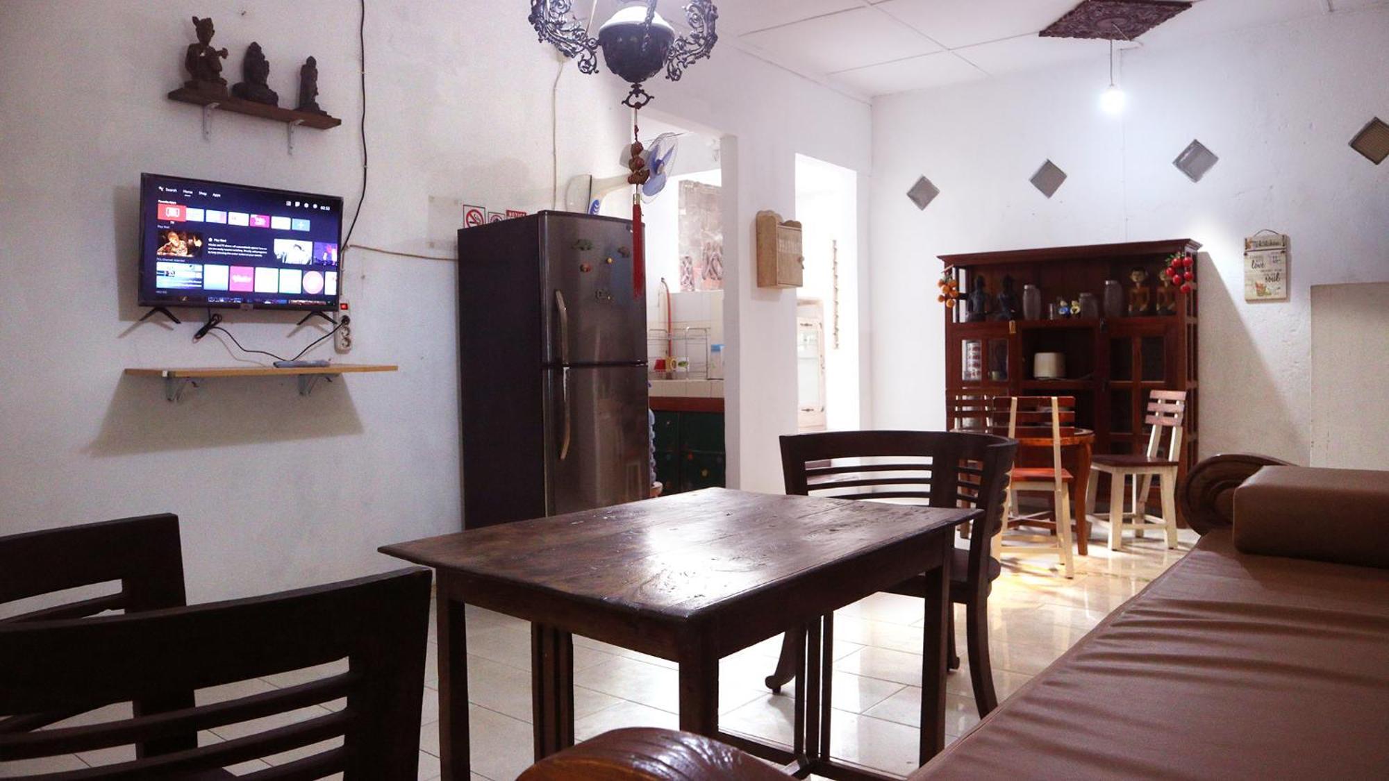 Budarno Homestay Kejayan ภายนอก รูปภาพ