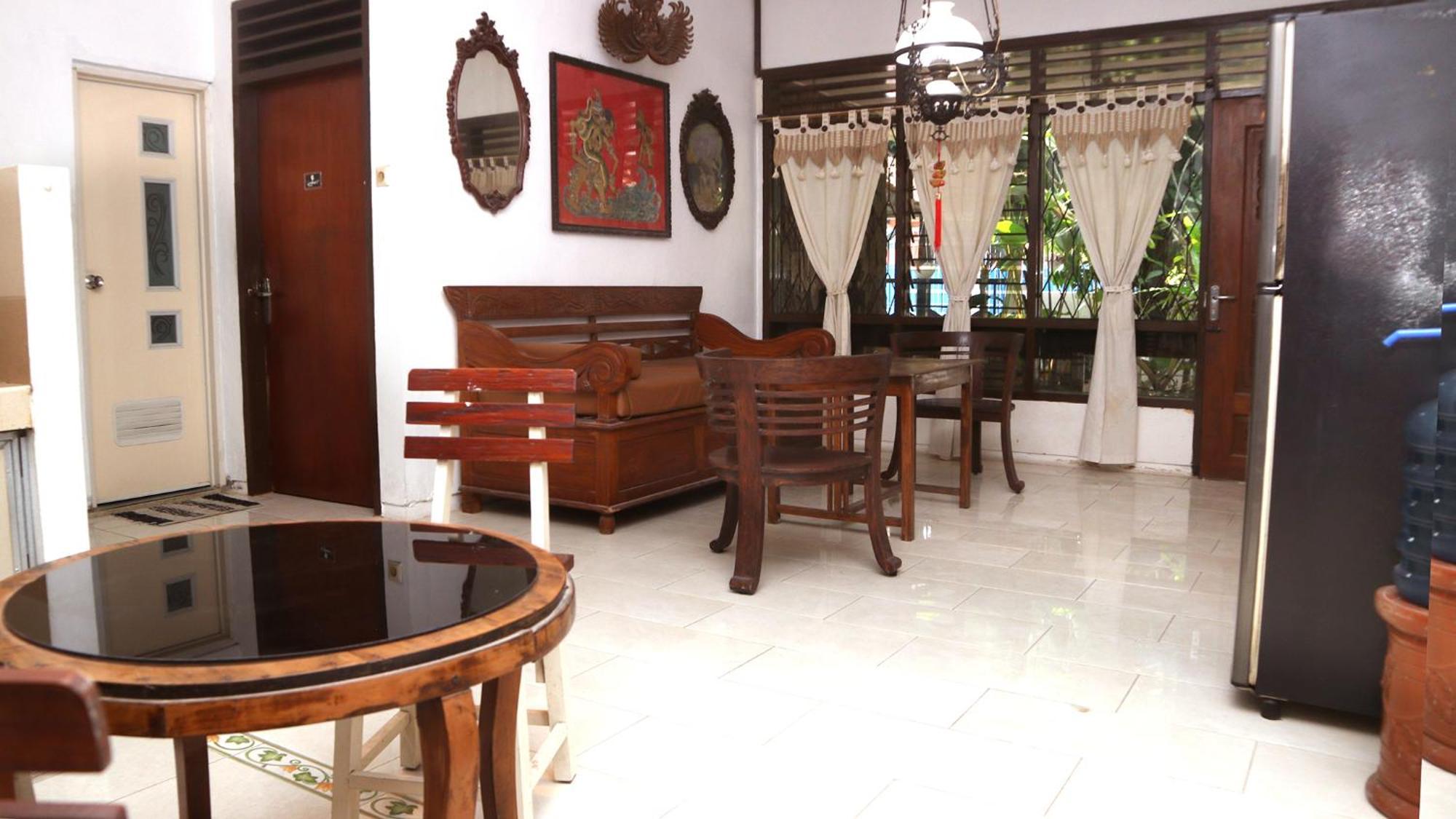 Budarno Homestay Kejayan ภายนอก รูปภาพ